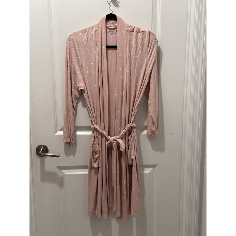 Barefoot Dreams Malibu Collect Pale Pink Heart Robe Size M EUC Cozy Lightweight